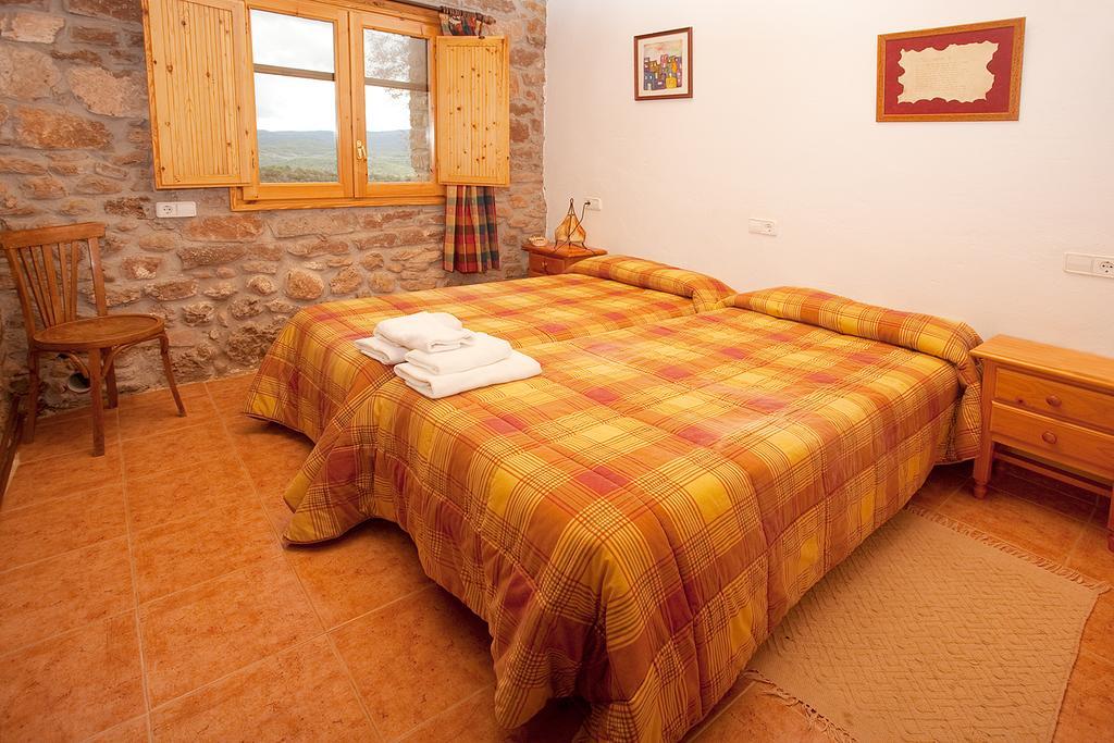 Masia Massanes Pension Tiurana Buitenkant foto